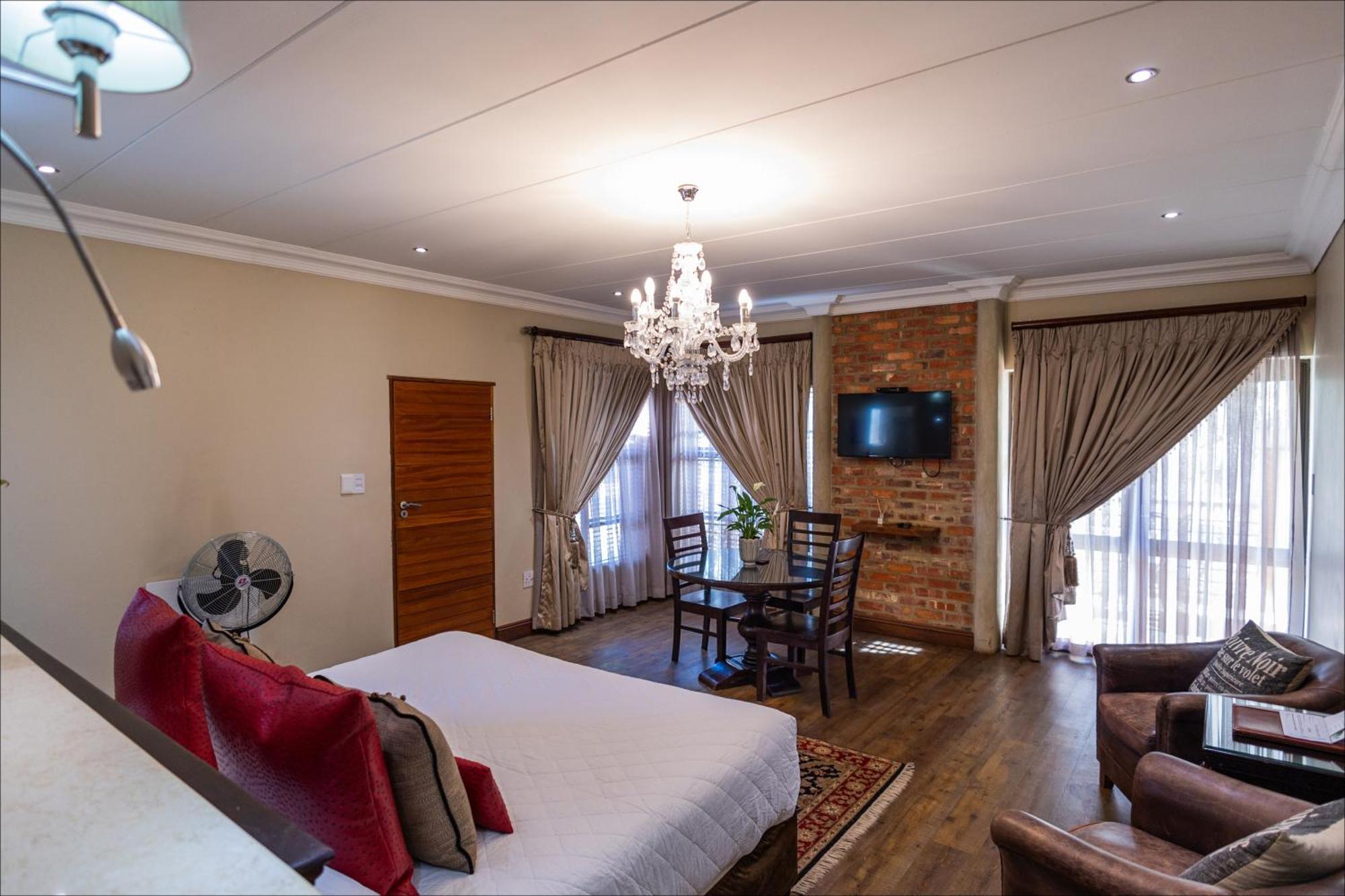 Scott'S Manor Guesthouse Function And Conference Venue Lichtenburg Buitenkant foto