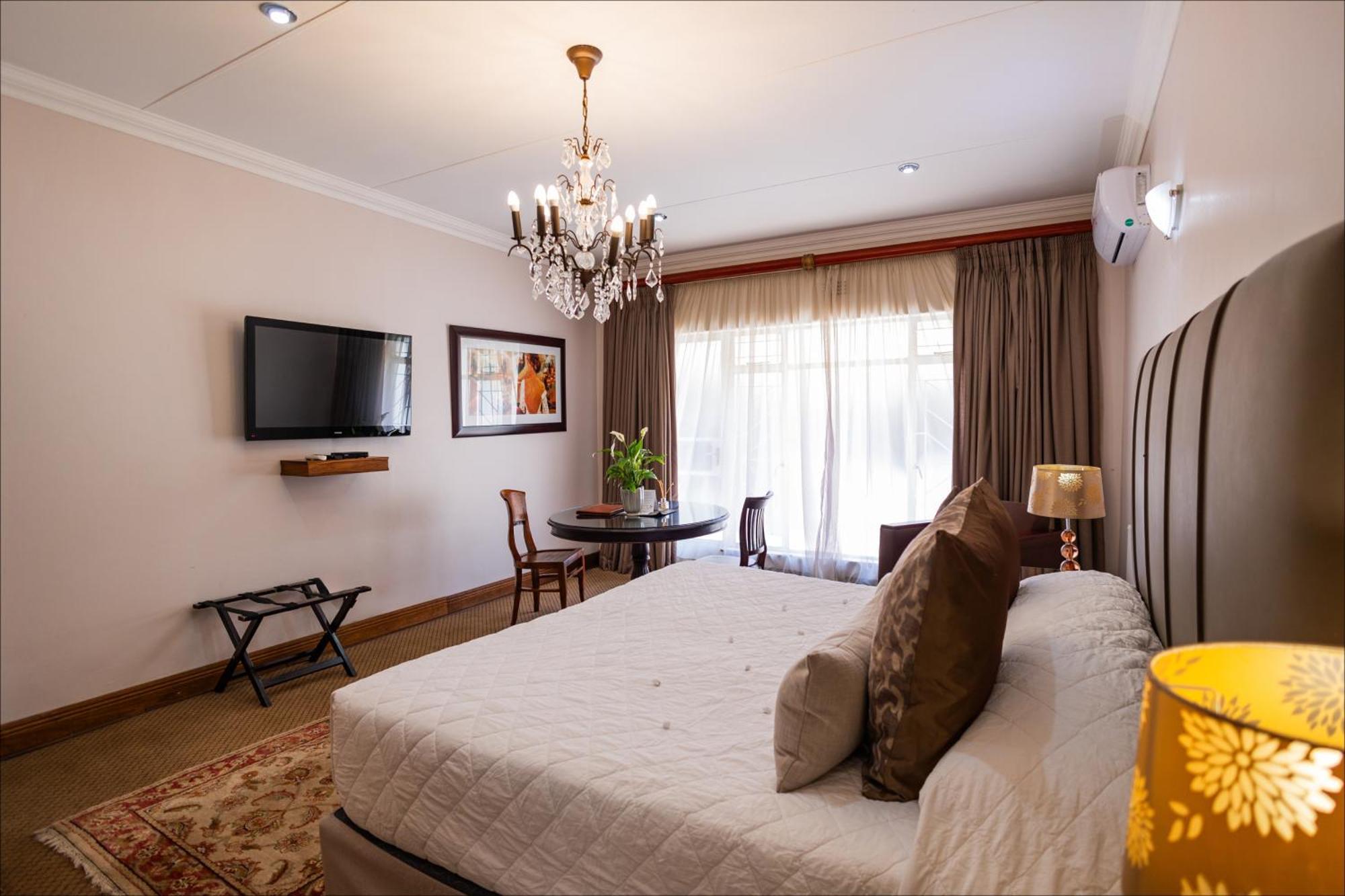 Scott'S Manor Guesthouse Function And Conference Venue Lichtenburg Buitenkant foto